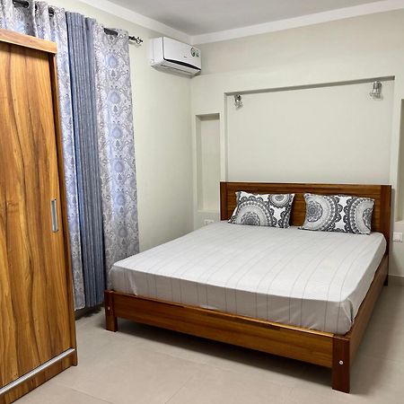Pearl Gate Residence Apt No 3 Flic en Flac Экстерьер фото
