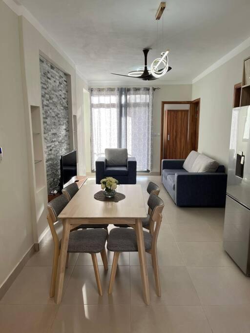Pearl Gate Residence Apt No 3 Flic en Flac Экстерьер фото