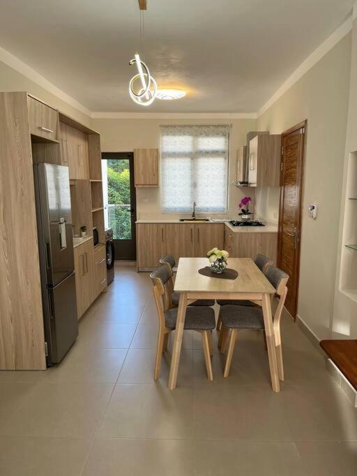 Pearl Gate Residence Apt No 3 Flic en Flac Экстерьер фото